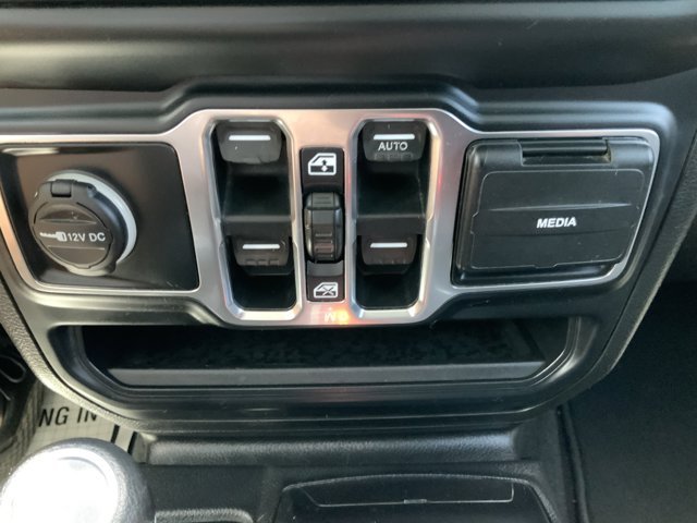 2019 Jeep Wrangler Unlimited Sahara - Photo 18