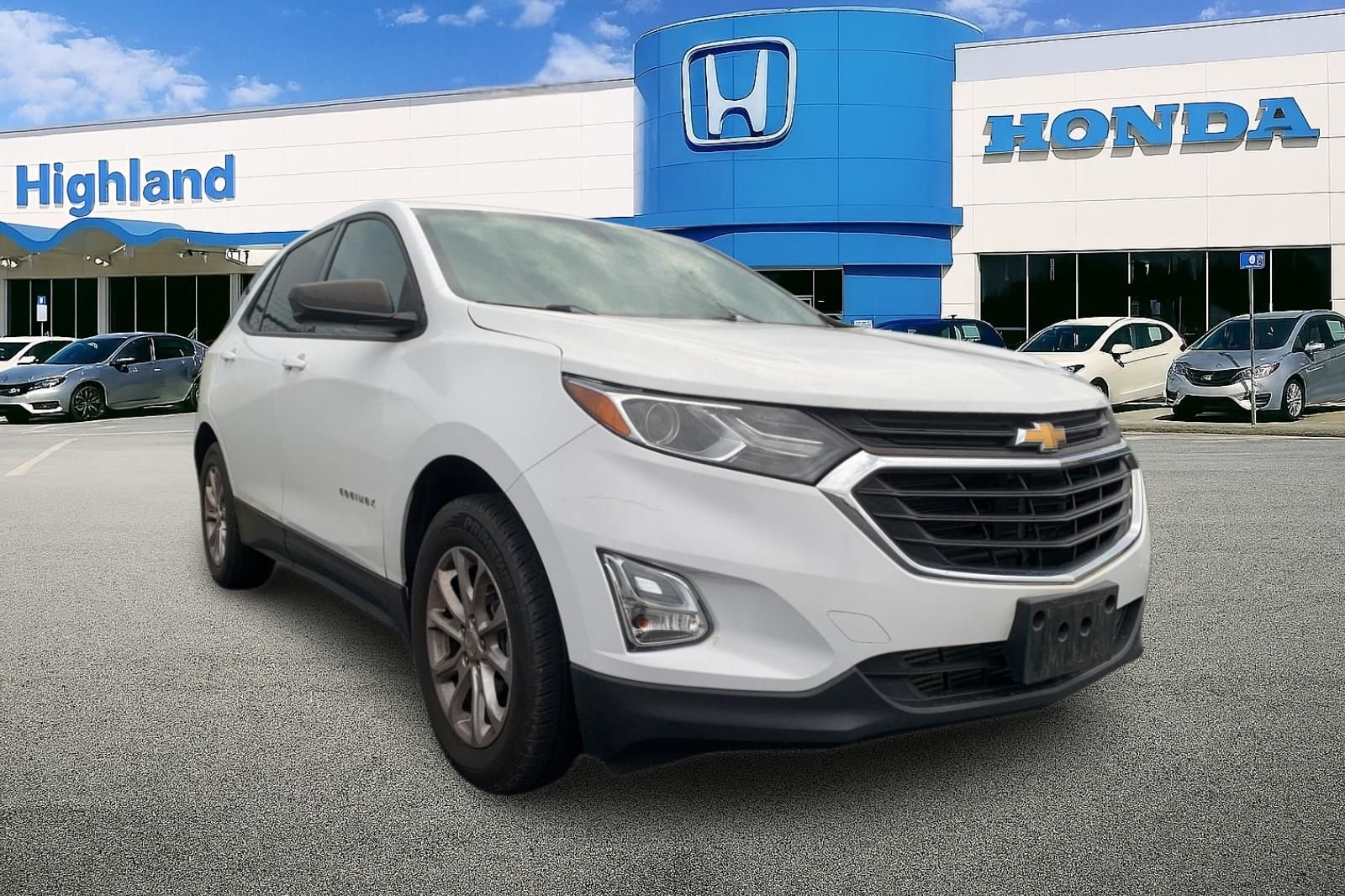 Used 2019 White Chevrolet LS image 4