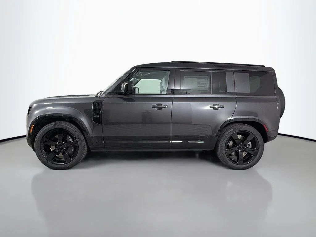 New 2026 Carpathian Grey Land Rover X-Dynamic SE image 8