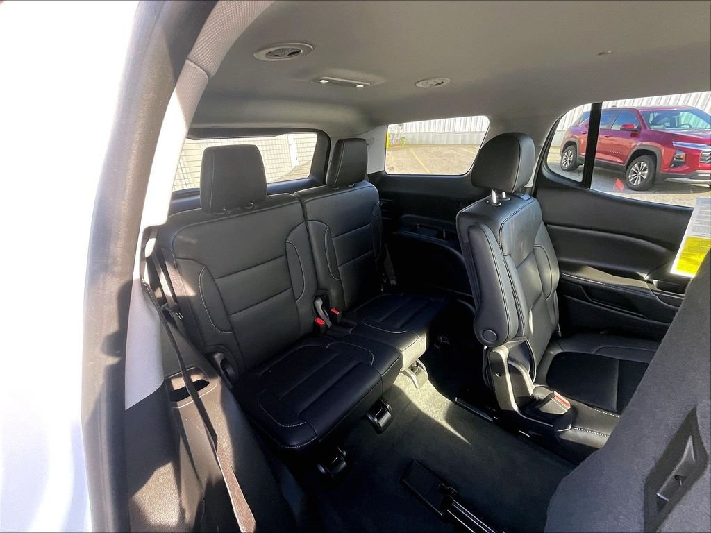 Used 2023 Summit White GMC SLT image 17