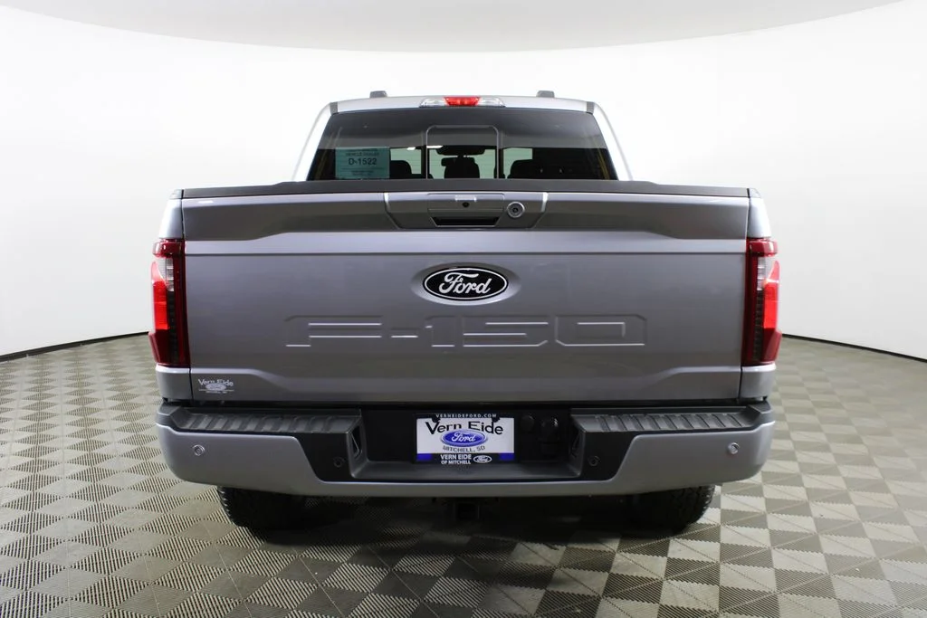New 2026 Iconic Silver Metallic Ford XLT image 6