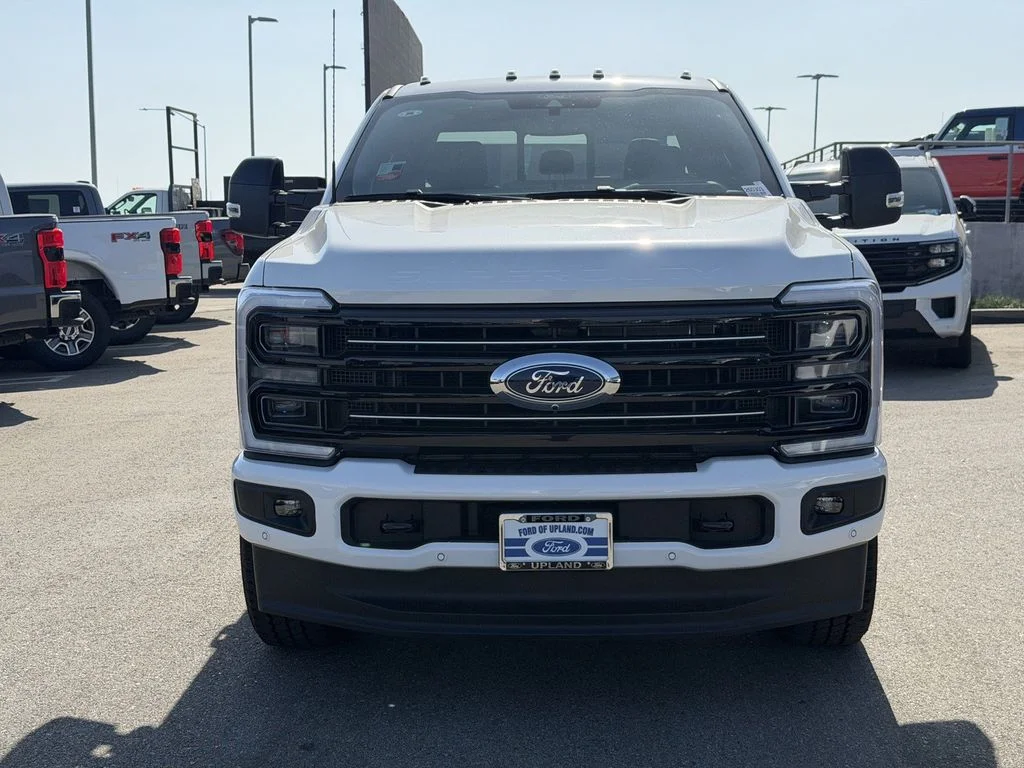 New 2026 Star White Metallic Tri-Coat Ford F-250® Platinum® image 2