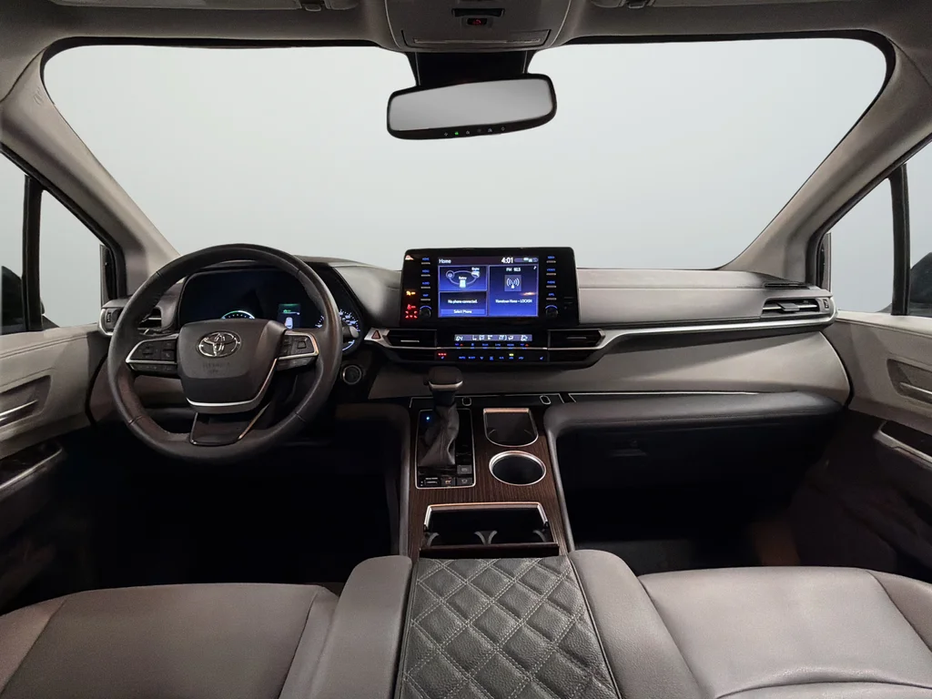 Used 2022 Black Toyota XLE image 9