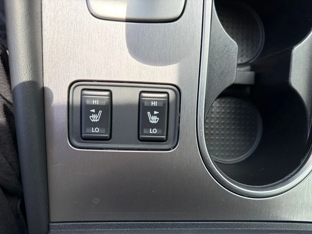 Used 2021 Gray Nissan SL image 30