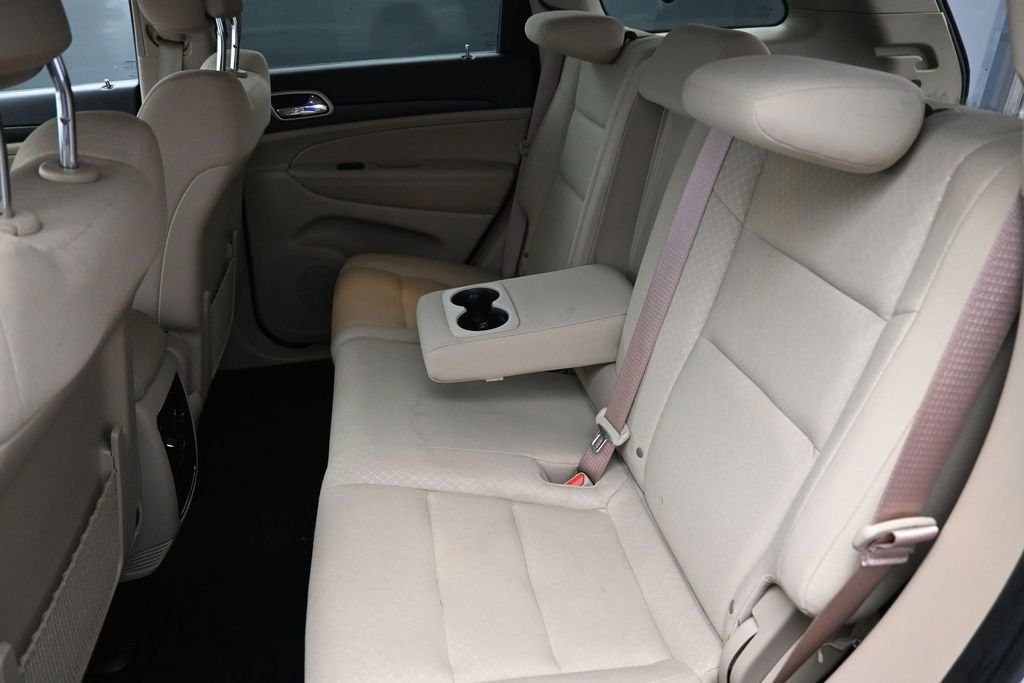 Used 2022 White Jeep Laredo E image 16