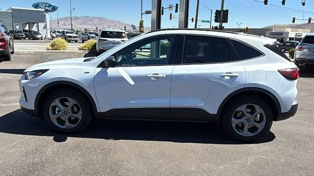 2025 Ford Escape ST-Line - Photo 6