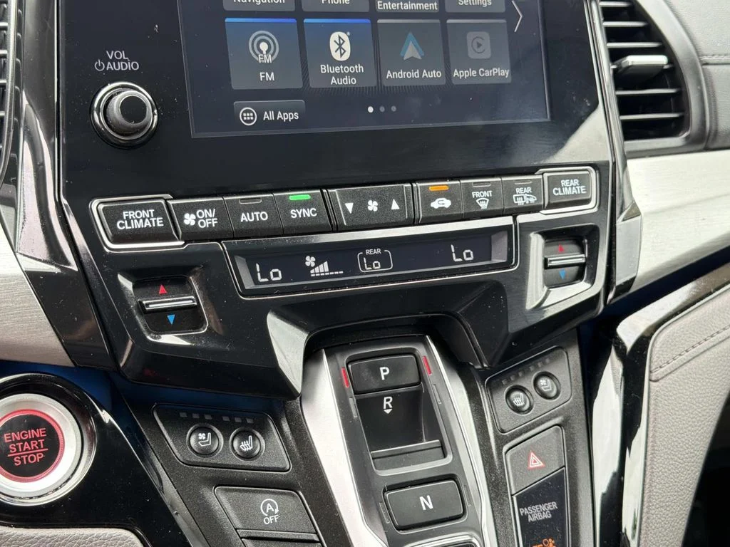 Used 2019 Pacific Pewter Metallic Honda Elite image 14