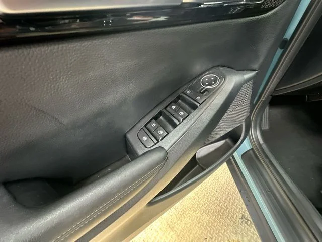 Used 2025 Blue Kia EX image 16