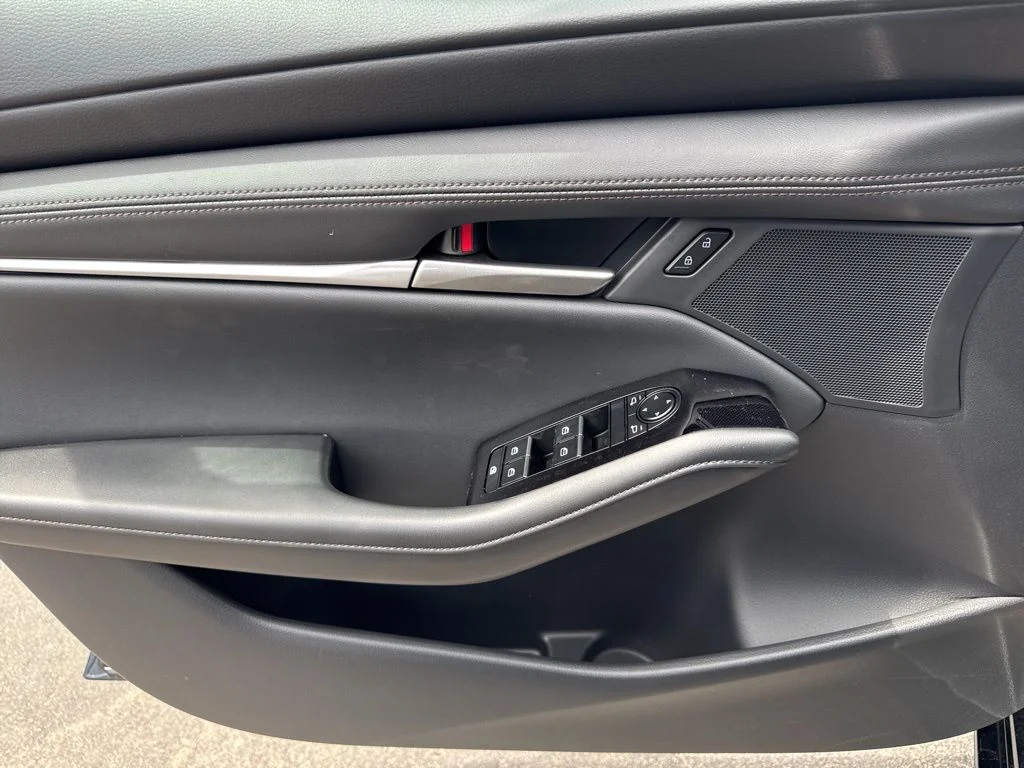 New 2026 Jet Black Mica Mazda 2.5 S Preferred image 15