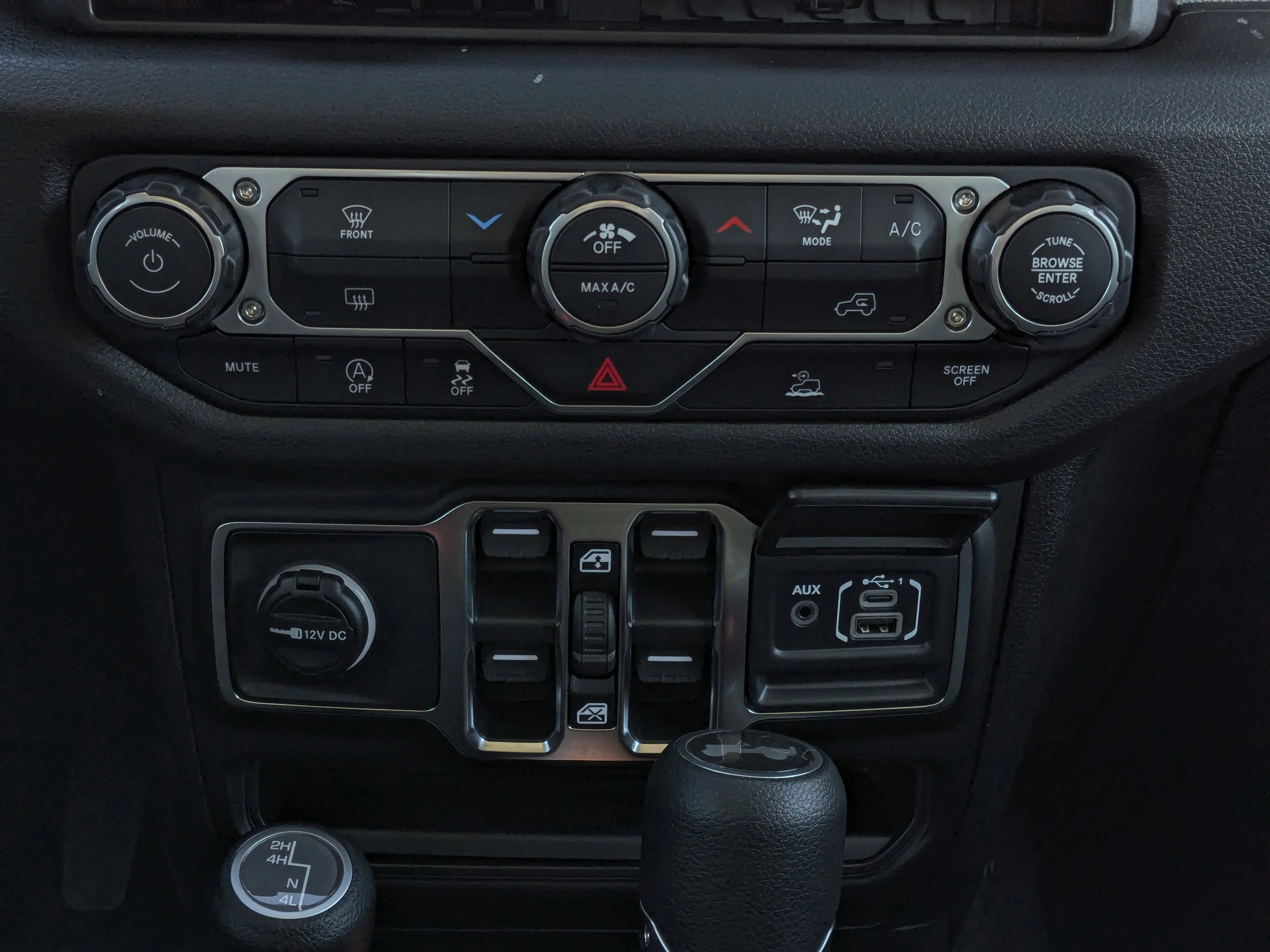 New 2026 Grey Jeep Sport - - 3.6L V6 Engine - 12.3 Uconnect 5 - 3-Piece Hardtop - Non-Vented Steel Hood & More image 20