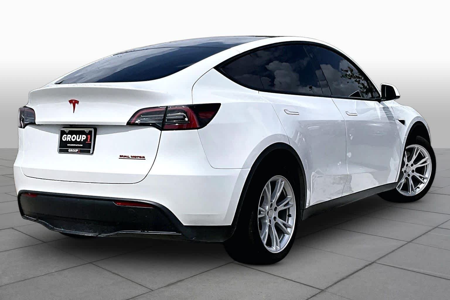 Used 2023 Pearl White Multi-Coat Tesla Long Range image 11