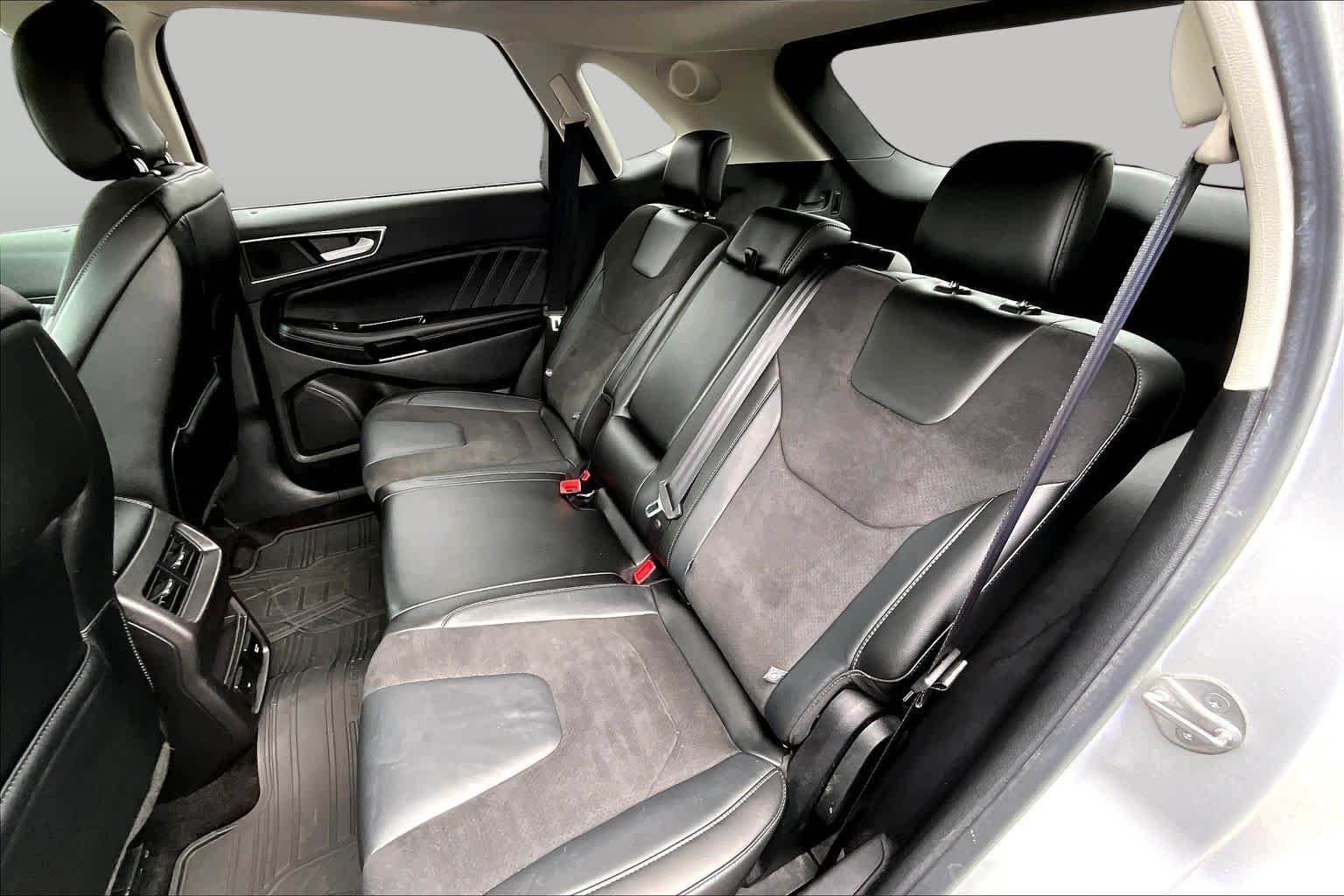 Used 2016 Ingot Silver Ford Sport image 21