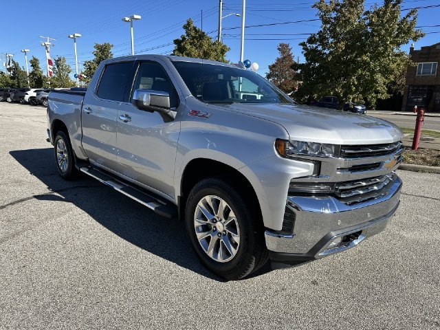 Certified Used 2019 SILVER ICE METALLIC Chevrolet LTZ image 18