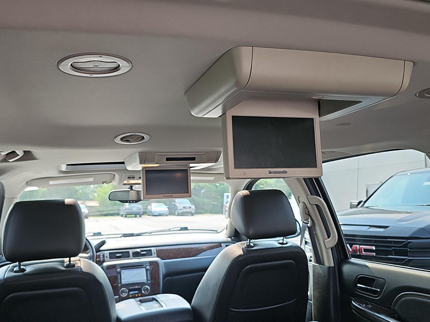 Used 2014 Onyx Black GMC Denali image 25
