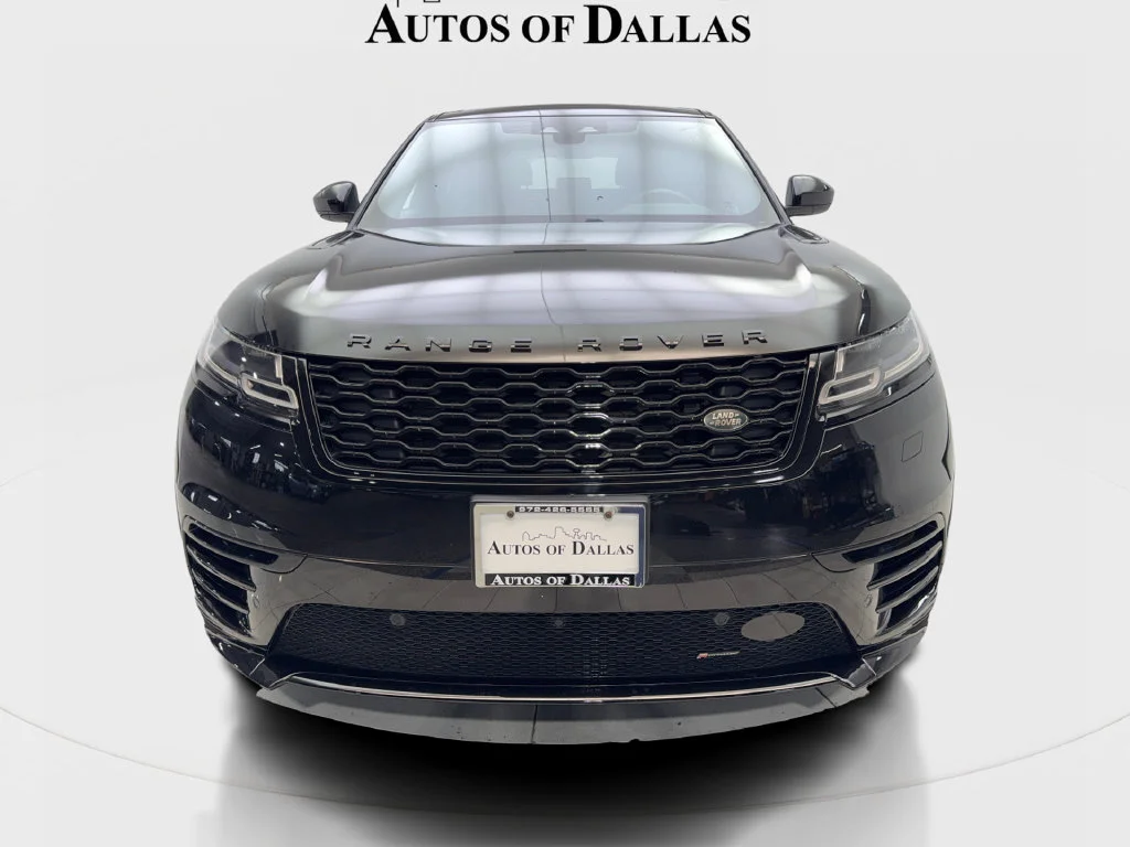 Used 2023 Black Land Rover R-Dynamic S image 4