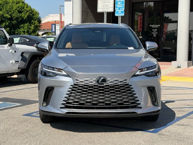 Used 2023 Silver Lexus 350 Premium image 2