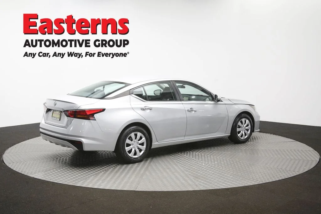 Used 2023 Silver Nissan 2.5 S image 40