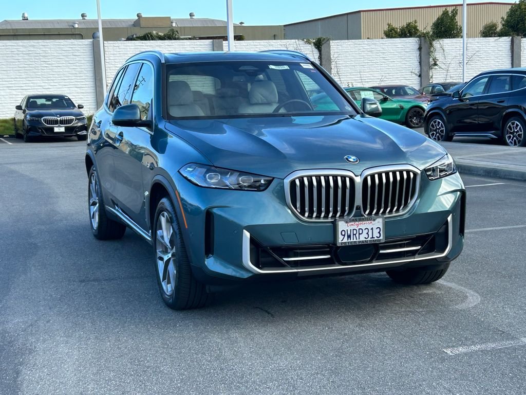 Used 2026 Blue Ridge Mountain Metallic BMW xDrive40i image 7