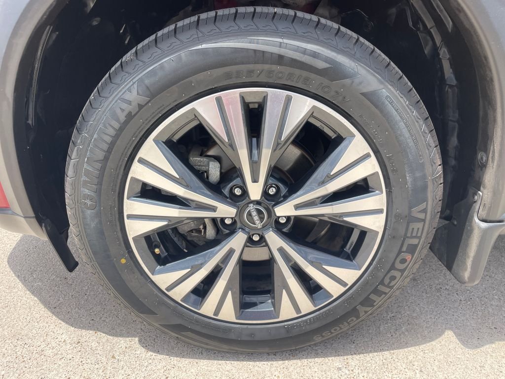 Used 2023 Red Nissan SV image 27