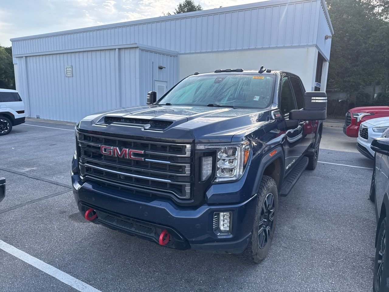 2022 GMC Sierra 4WD Crew Cab Standard Box AT4's photo