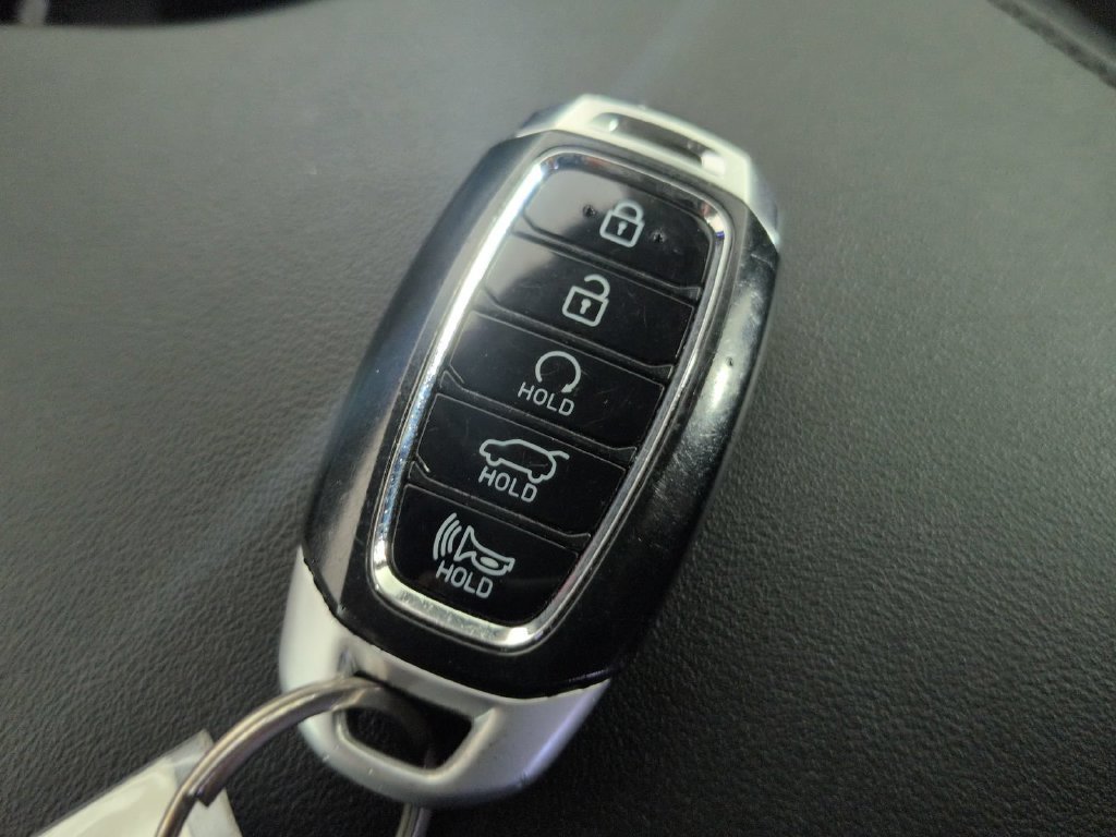Used 2022 Red Hyundai SEL image 46