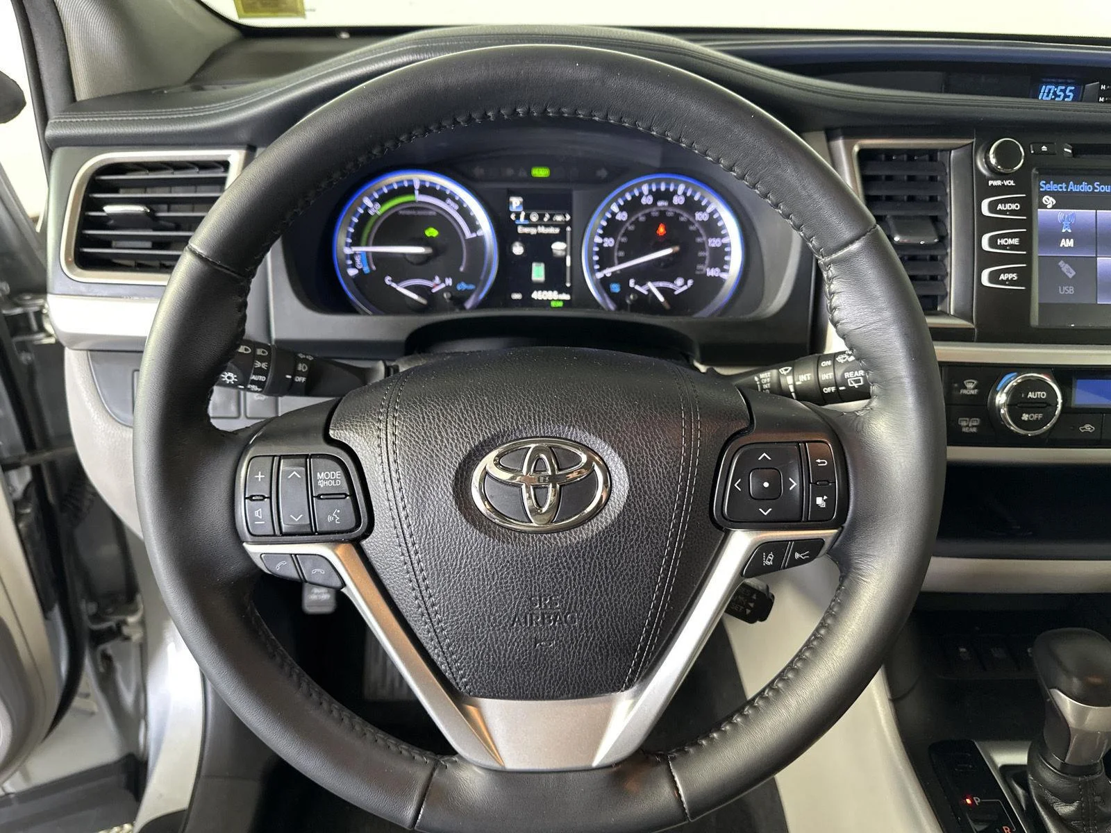 Used 2019 Celestial Silver Metallic Toyota XLE image 13