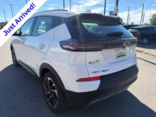Used 2023 White Chevrolet Premier image 5