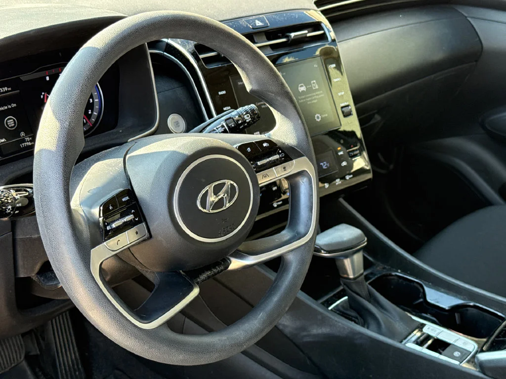 Used 2024 Hampton Gray Hyundai SEL image 17