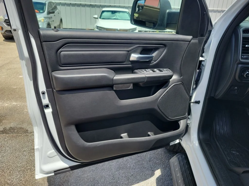 New 2026 Bright White Clearcoat RAM Tradesman image 6
