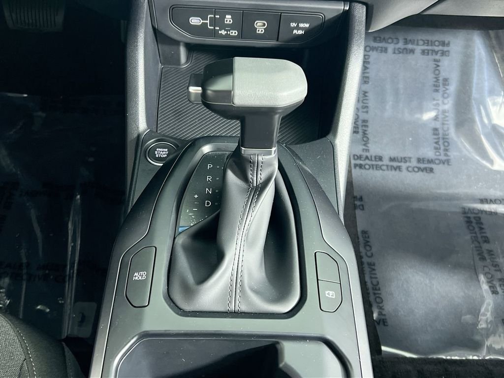 New 2026 Snow White Pearl Kia LX image 22