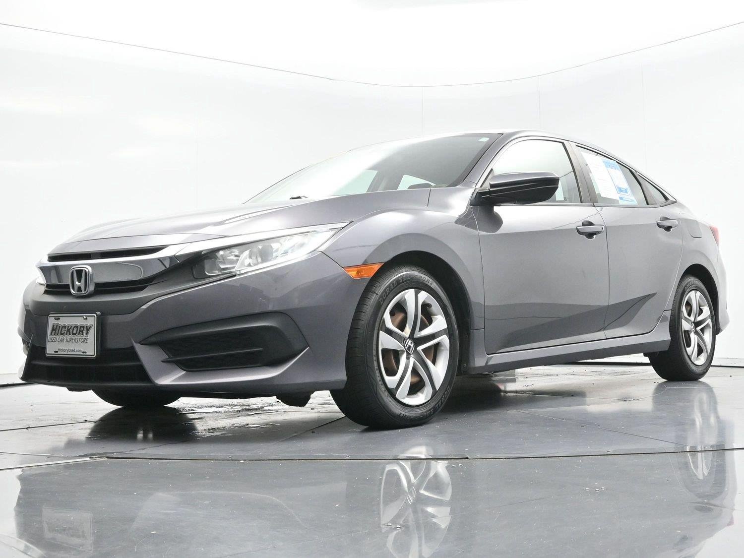 Used 2018 Modern Steel Metallic Honda LX image 39