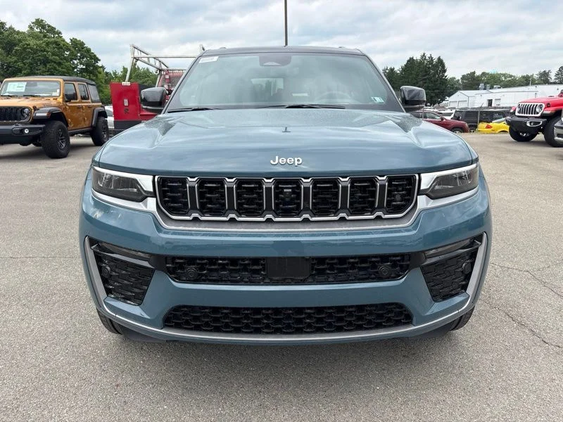 New 2026 Steel Blue Exterior Paint Jeep Summit image 8