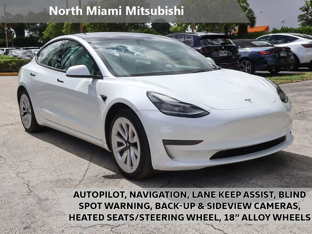 2023 Tesla Model 3 -'s photo