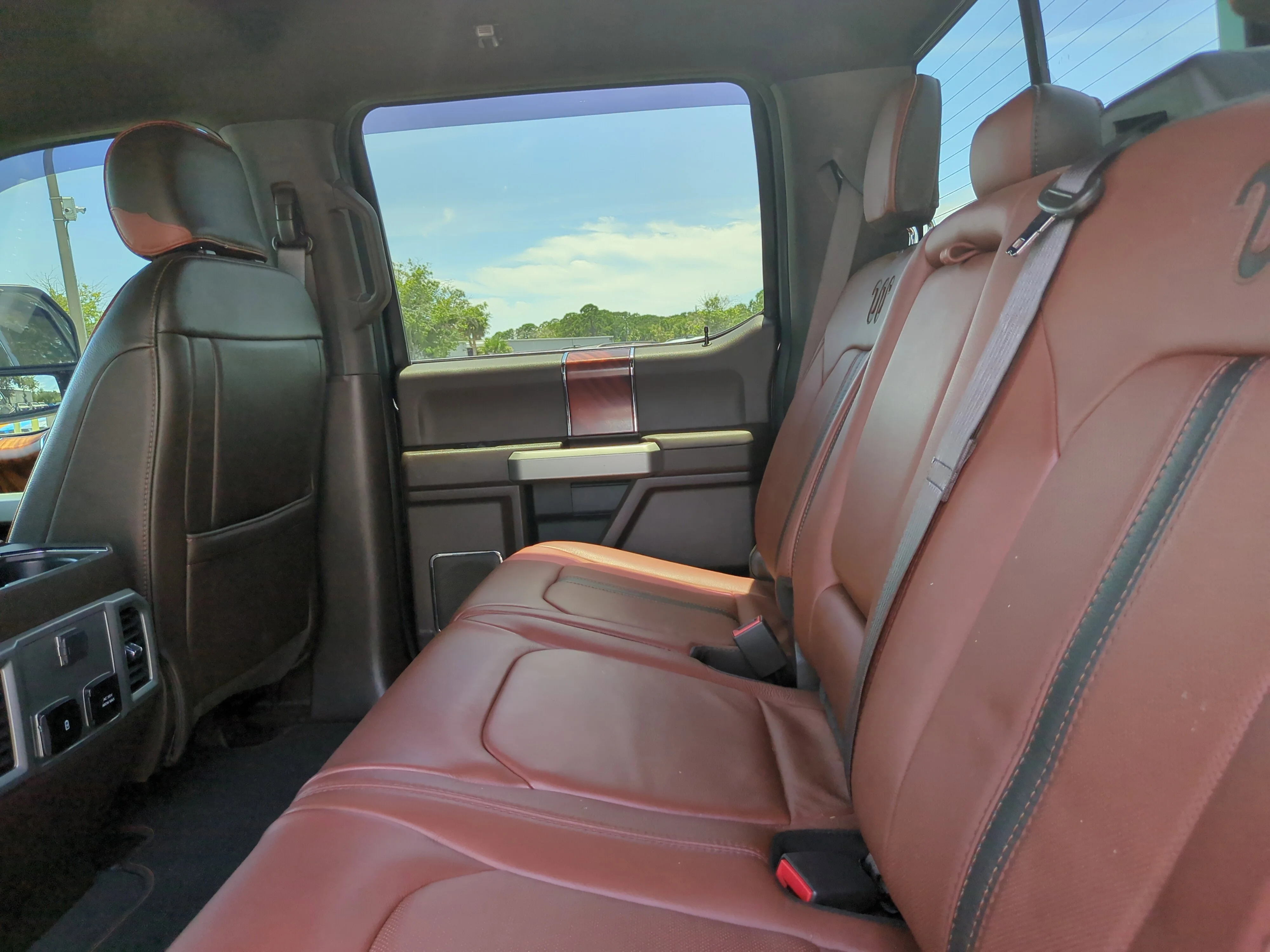 Used 2022 Agate Black Metallic Ford King Ranch image 19