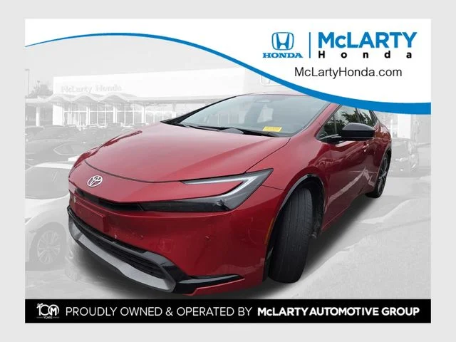 2025 Toyota Prius XLE FWD's photo