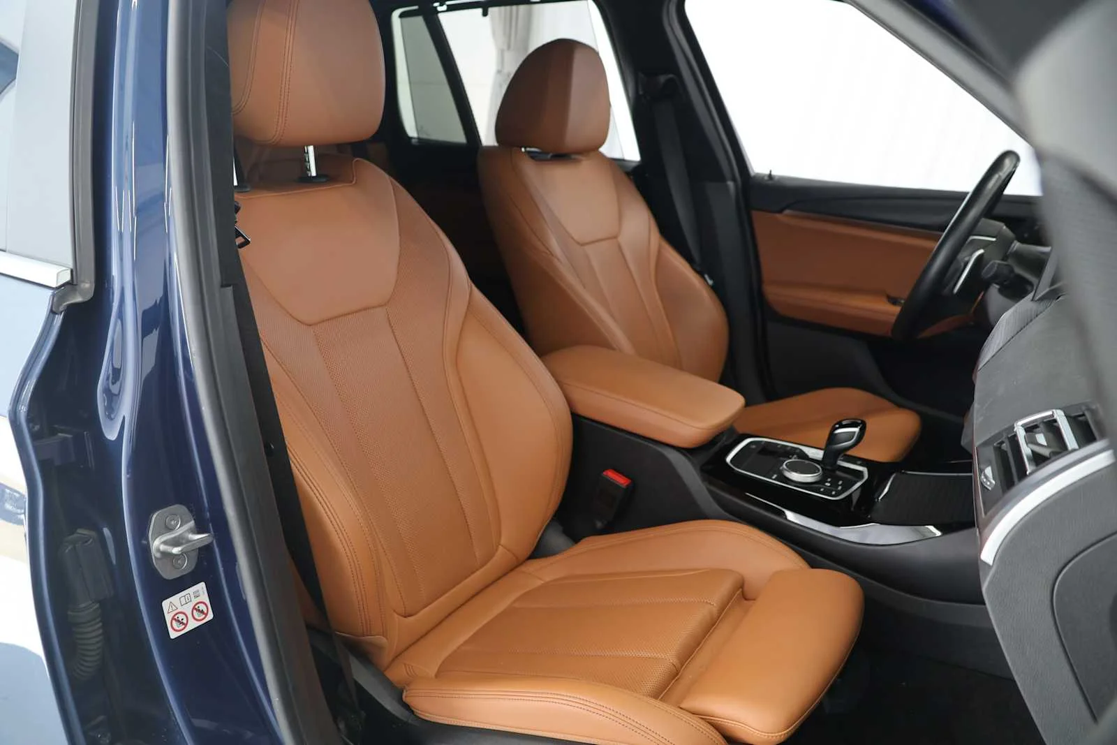 Used 2022 Phytonic Blue Metallic BMW sDrive30i image 12