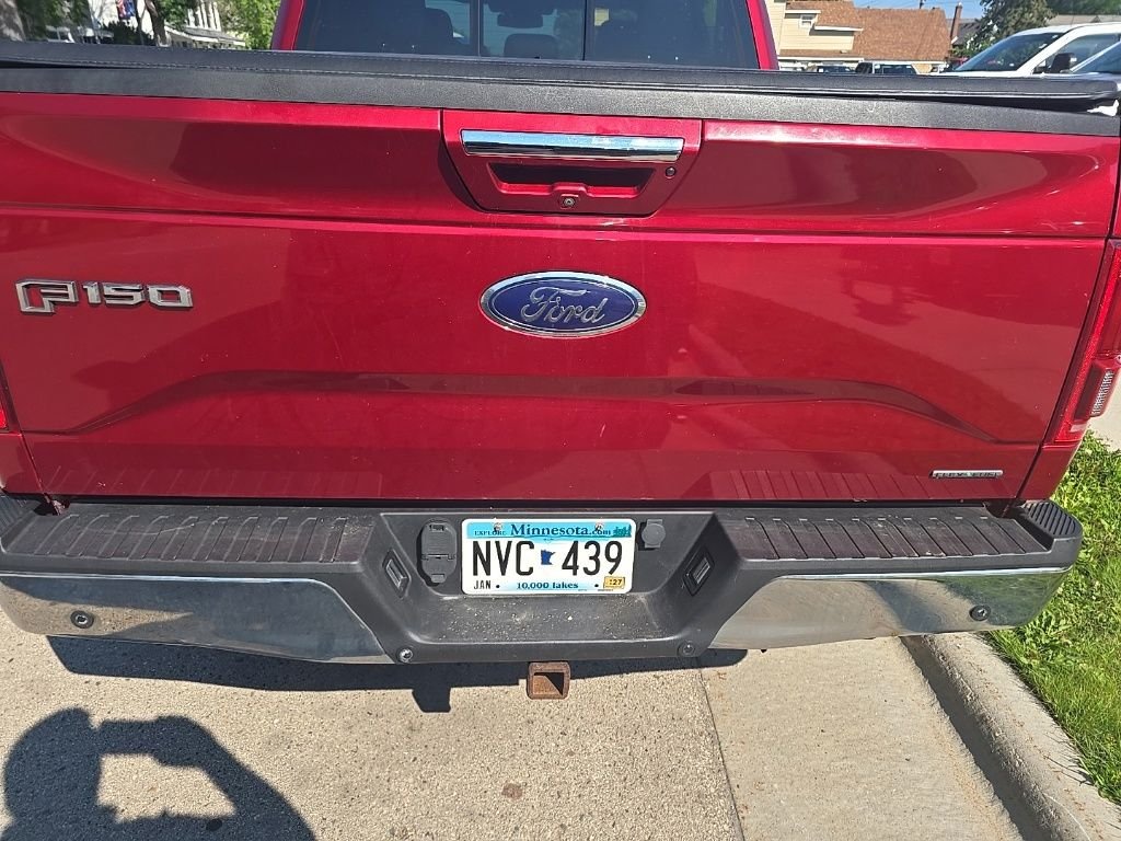 Used 2015 Red Ford Lariat image 12