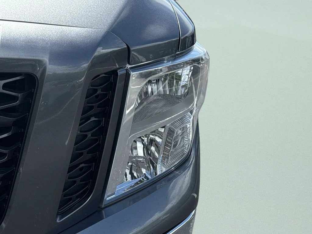 Used 2019 Gray Nissan SV image 17