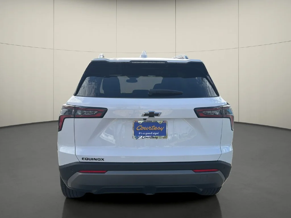 New 2027 Summit White Chevrolet LT image 6