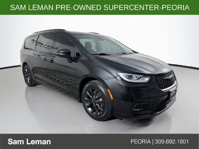 Used 2021 Black Chrysler Touring image 1