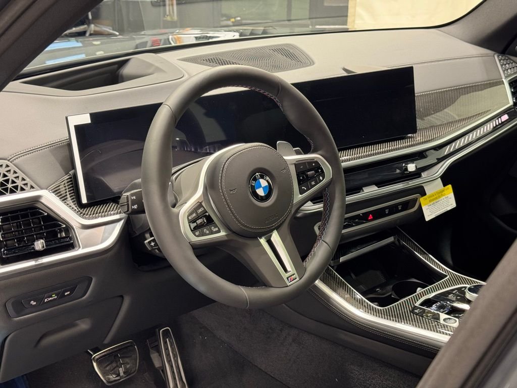 Used 2026 Gray BMW M60i image 12