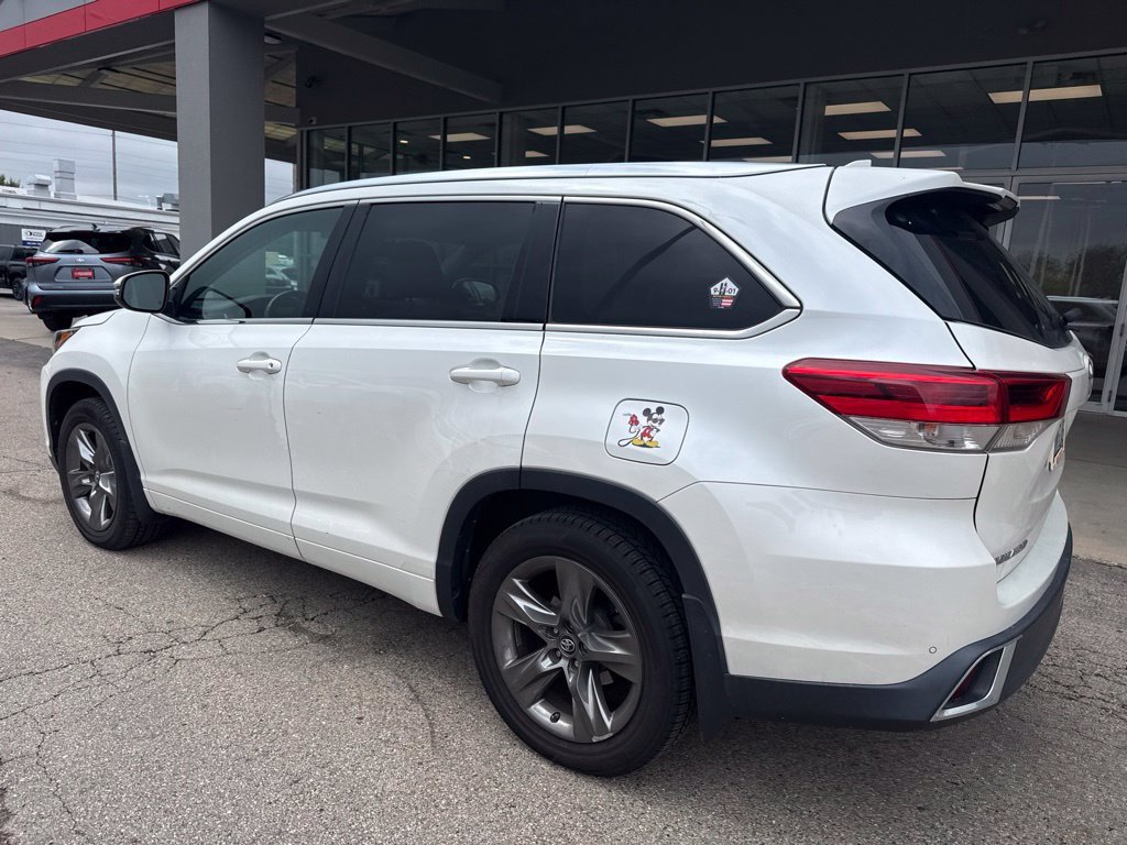Certified Used 2017 Blizzard Pearl Toyota Limited Platinum image 9