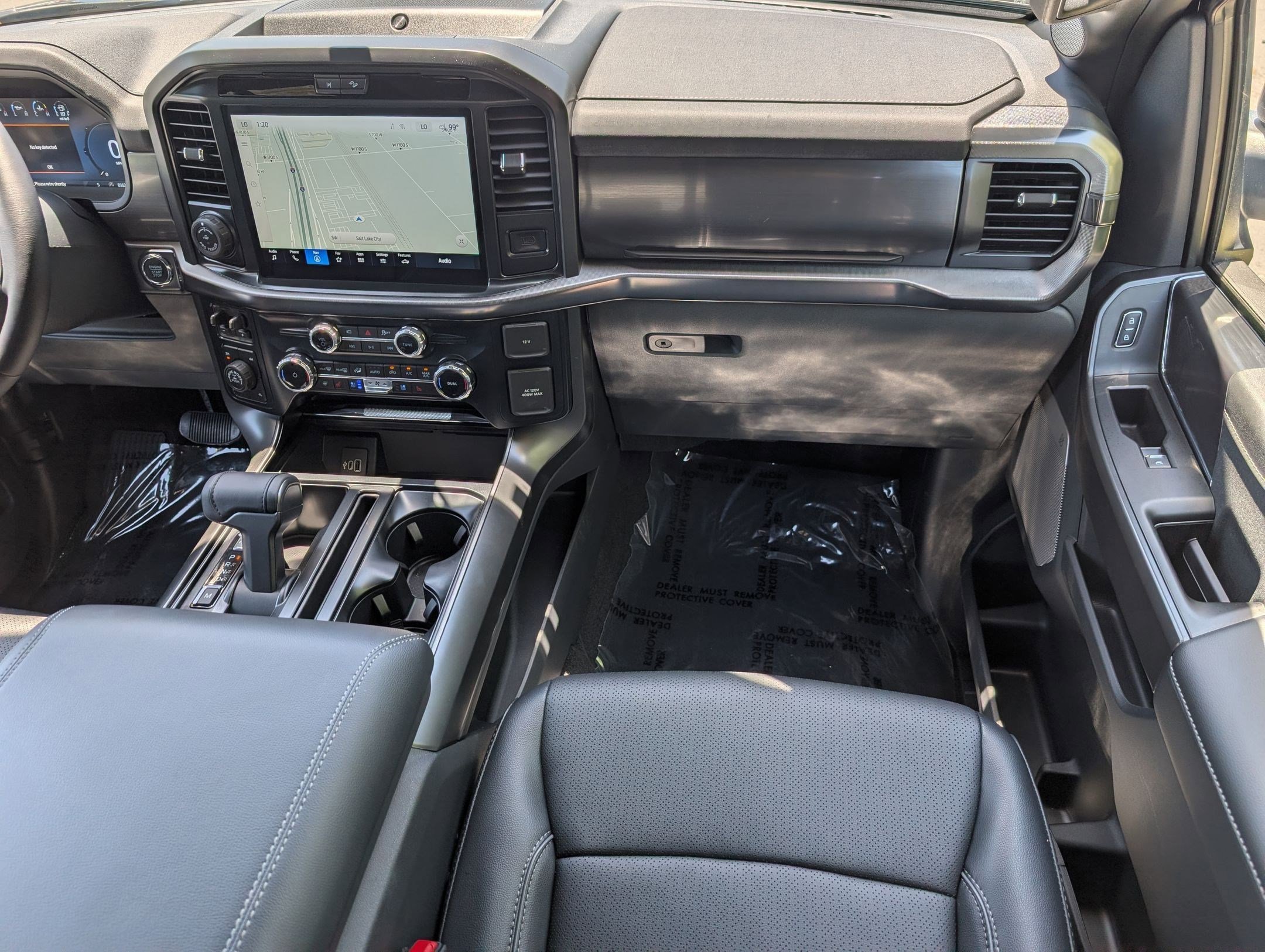 Used 2025 Black Metallic Ford LARIAT image 28