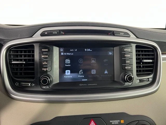 Used 2018 Red Kia LX image 20