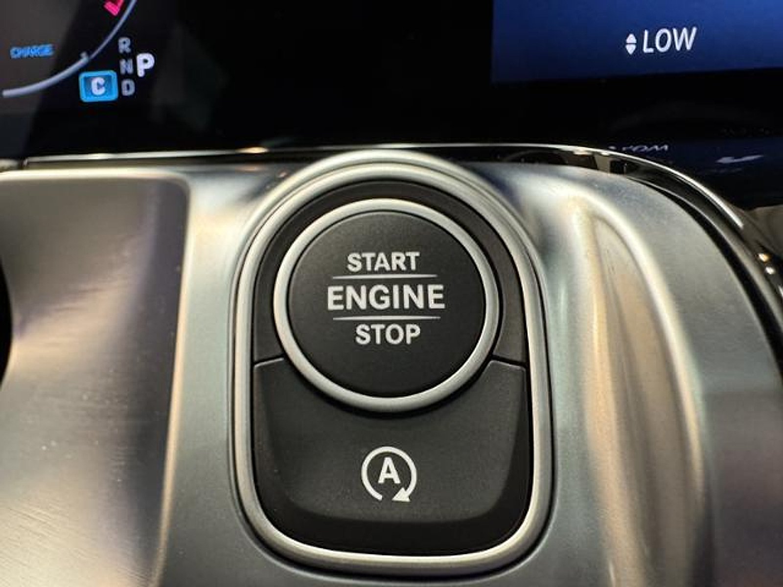 Certified Used 2025 Mountain Grey Metallic Mercedes-Benz 4MATIC® image 27