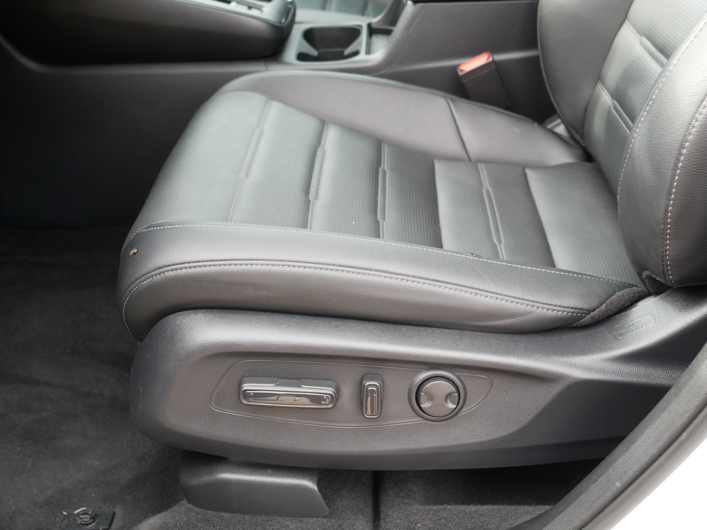 Used 2026 White Honda EX-L image 20