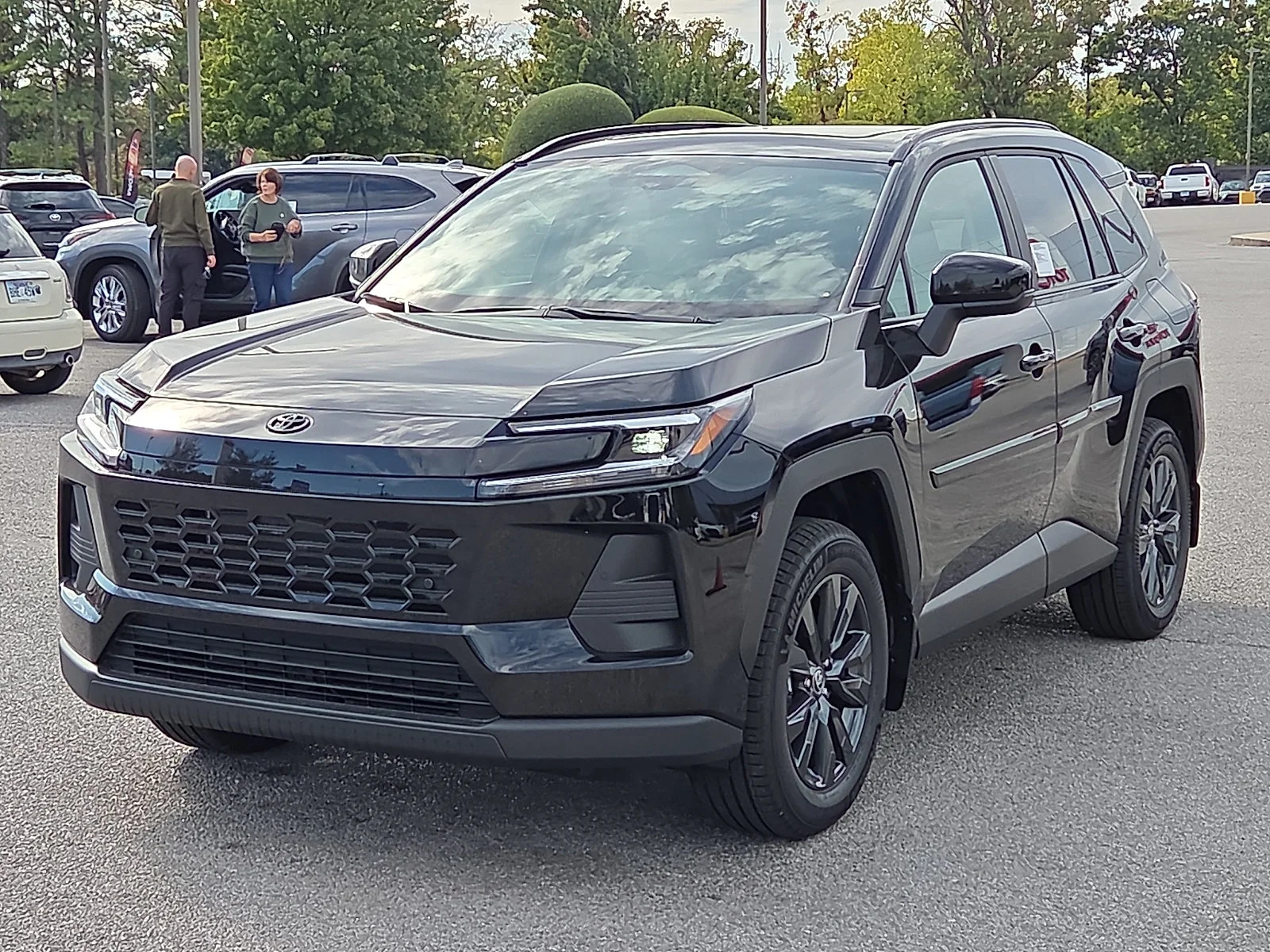 New 2026 Midnight Black Metallic Toyota XLE Premium image 2