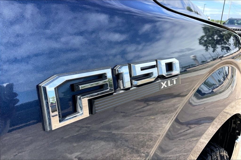 Used 2016 Blue Ford XLT image 21