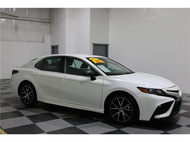 2023 Toyota Camry SE Sedan 4D