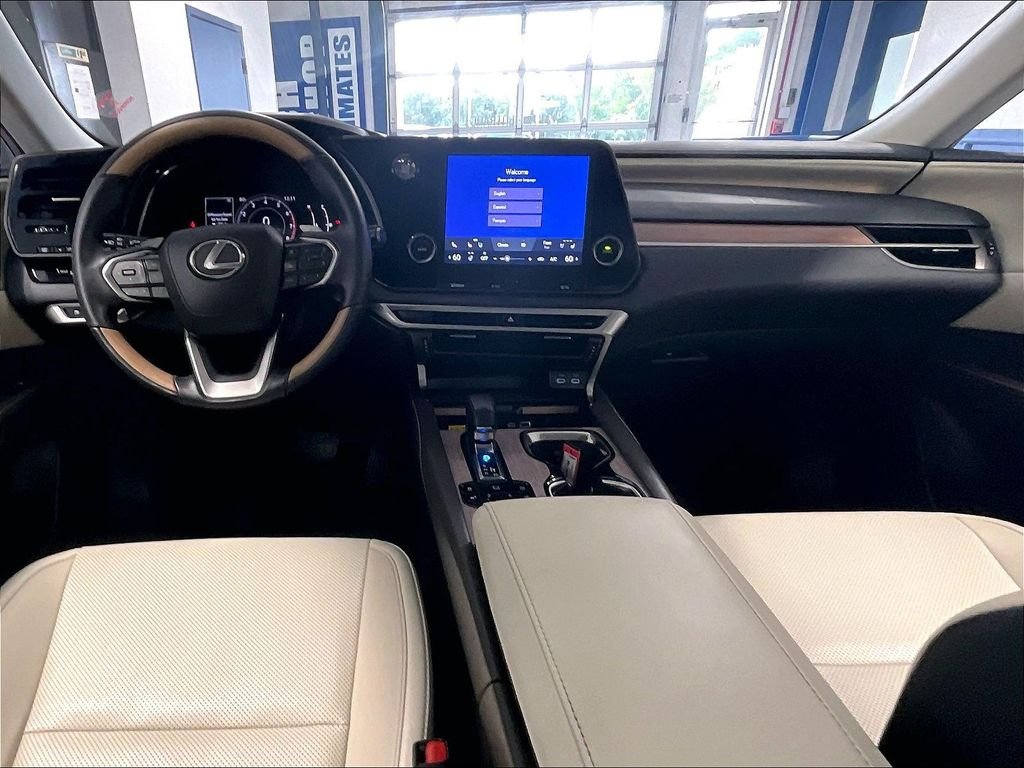 Used 2024 White Lexus 350 Premium image 21